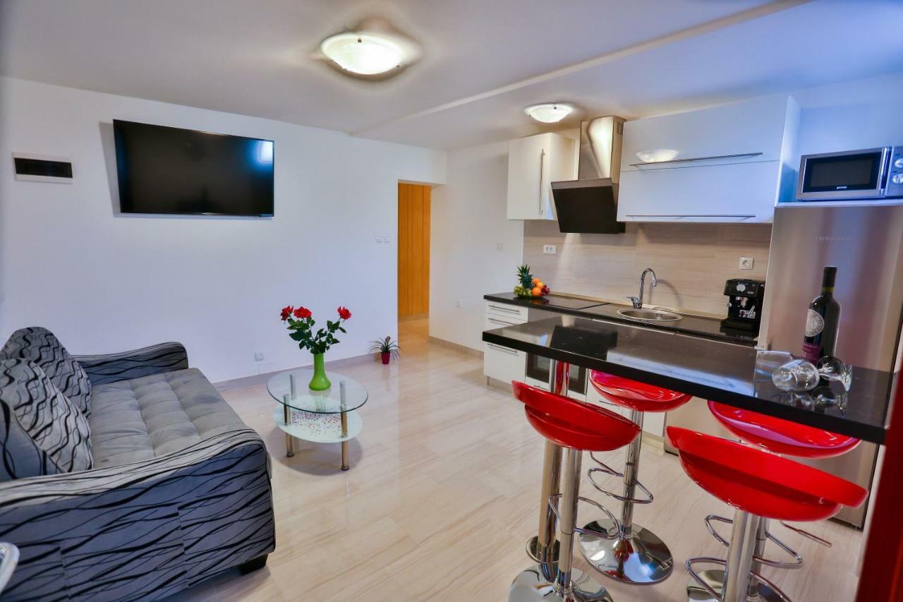 Luxury Apartment M&N In Split - Free Parking Exterior photo